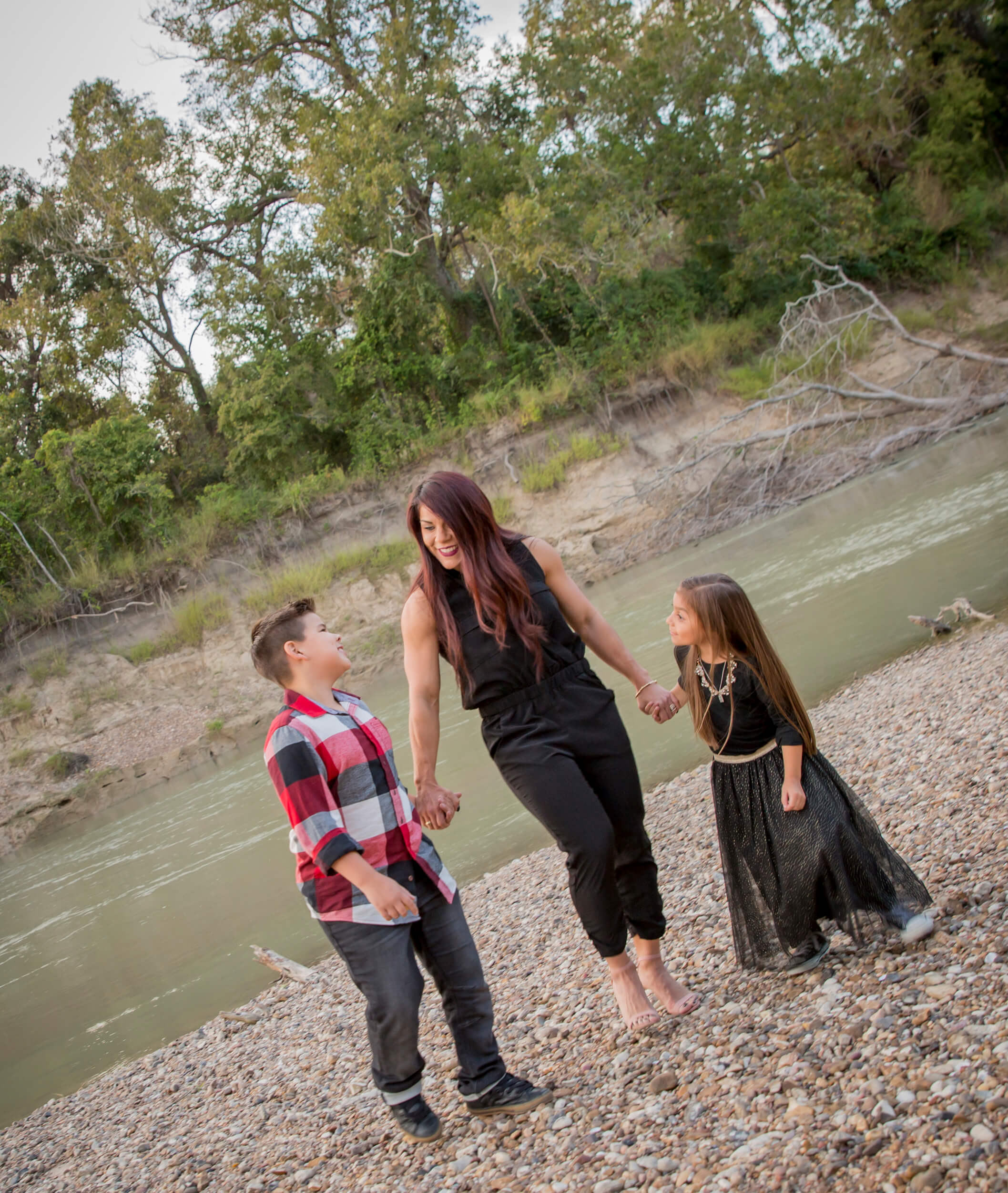 Amanda Johnson with kids